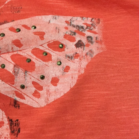 FREE WITH ANY PURCHASE Coral Shark Bite Graphic Butterfly T Shirt M - Picture 10 of 11